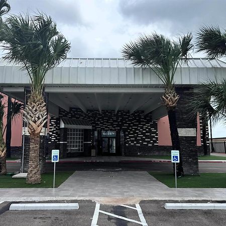 Super 8 By Wyndham Corpus Christi Airport Hotel Exterior photo