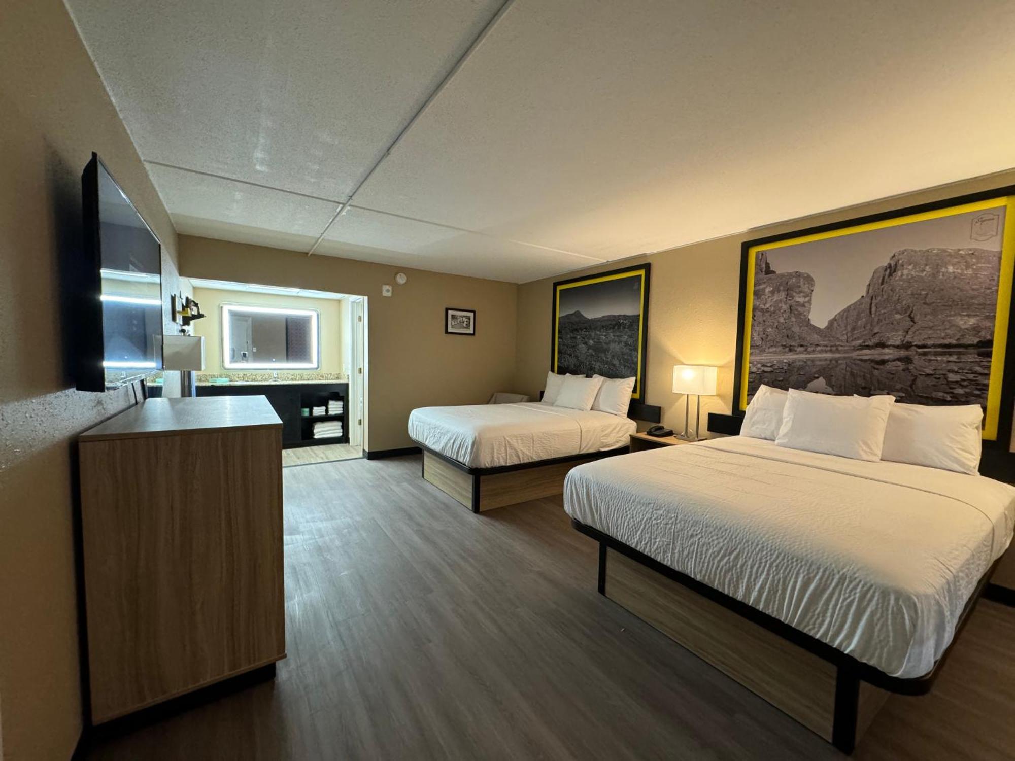 Super 8 By Wyndham Corpus Christi Airport Hotel Exterior photo